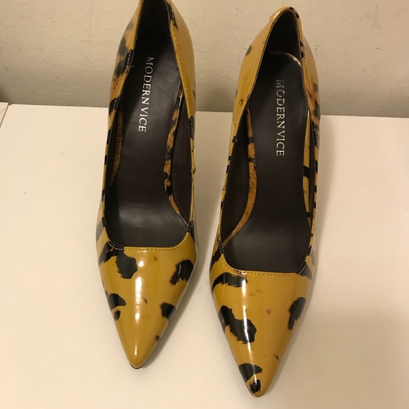 Modern vice patent leather animal print heels - Picture 2 of 5